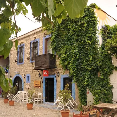Sun Inn *