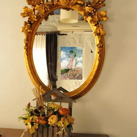 Sun Han/Misafirhane *